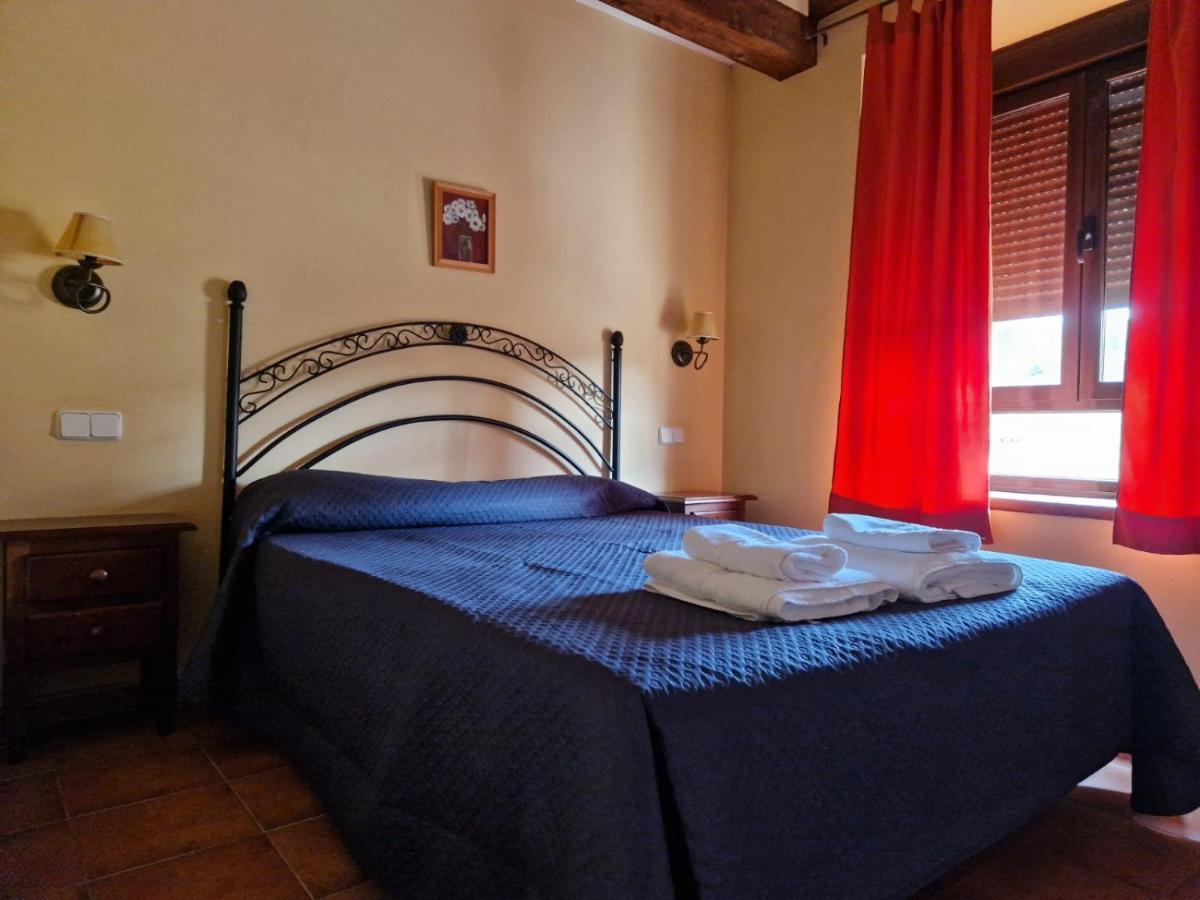 Hostal La Plata Oropesa Extérieur photo
